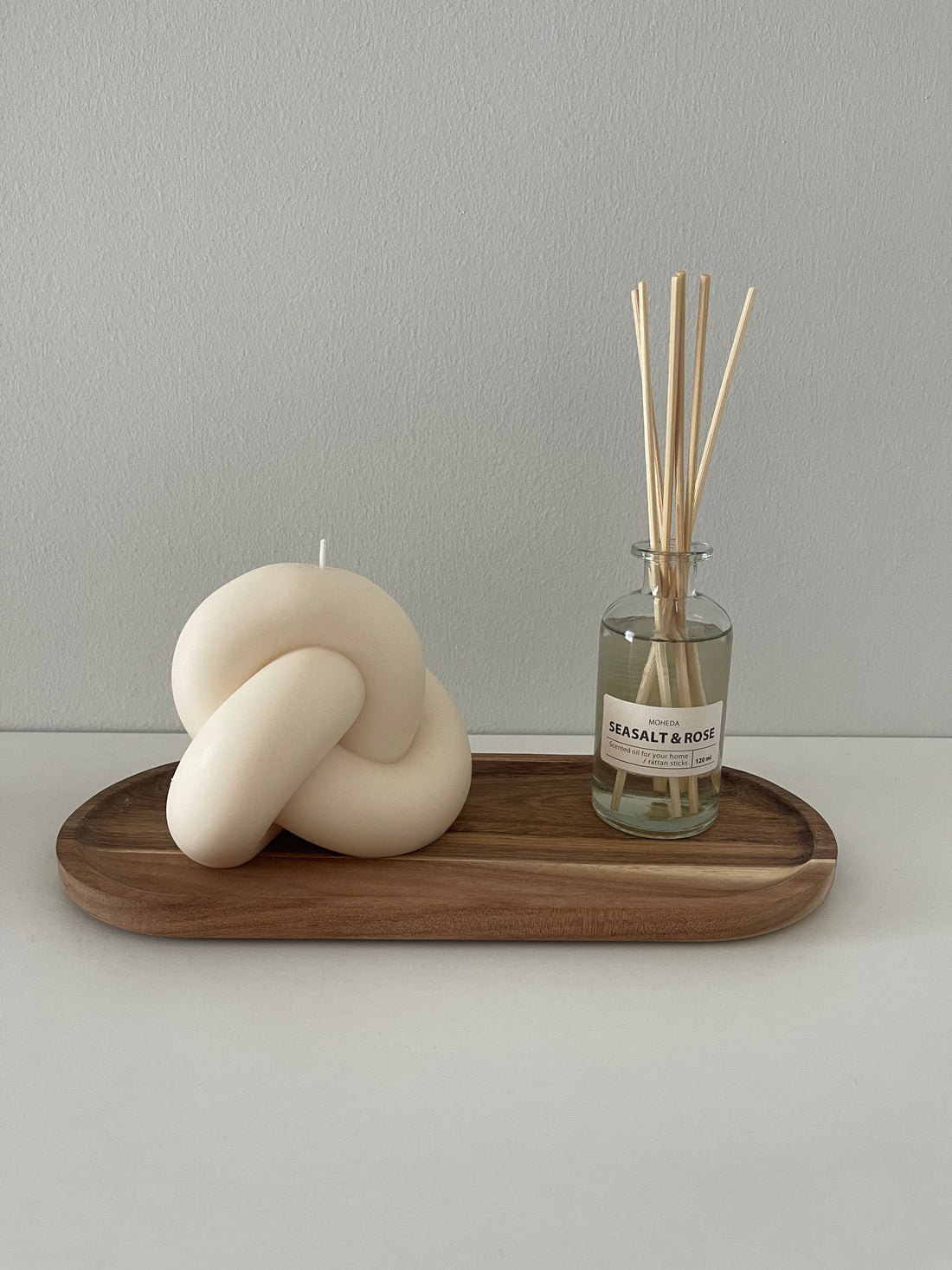 Knot Candle