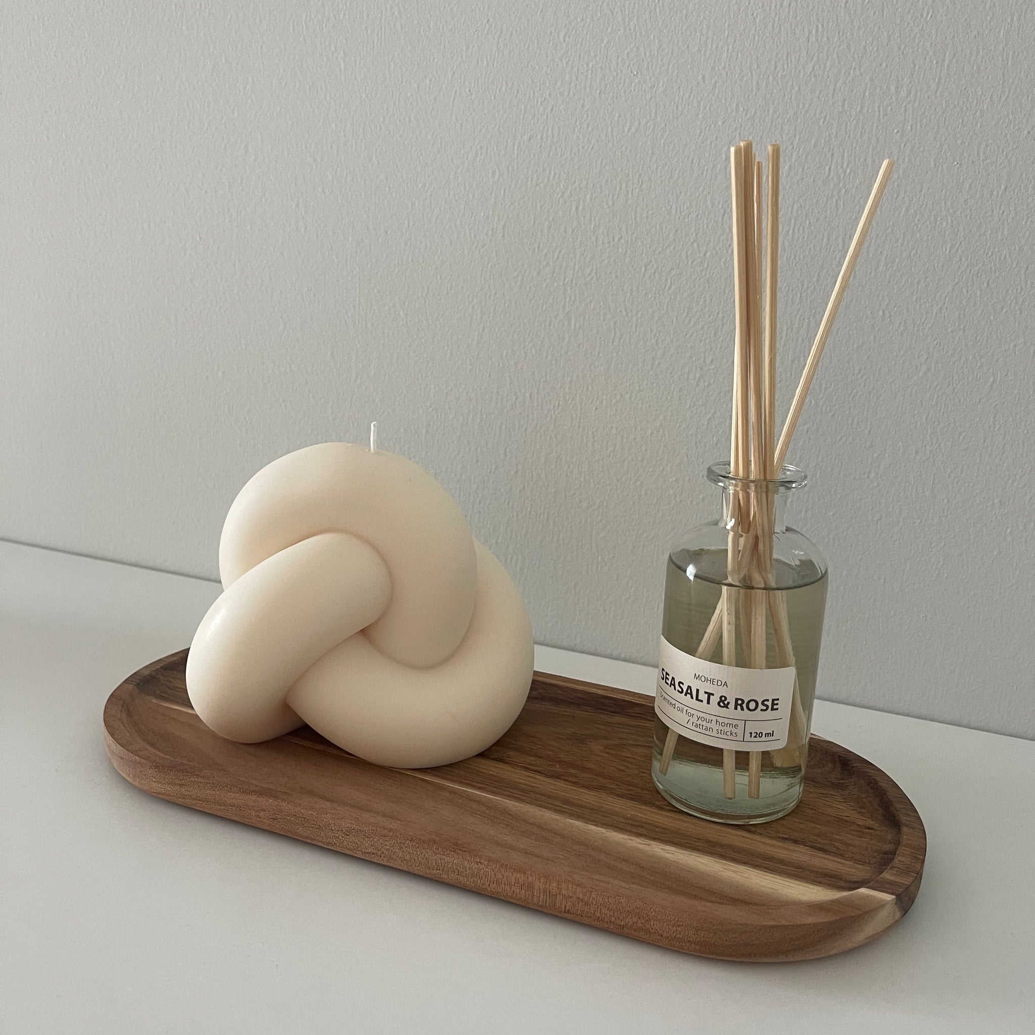 Knot Candle
